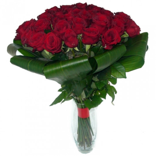 Bouquet of red roses 50 cm with greens