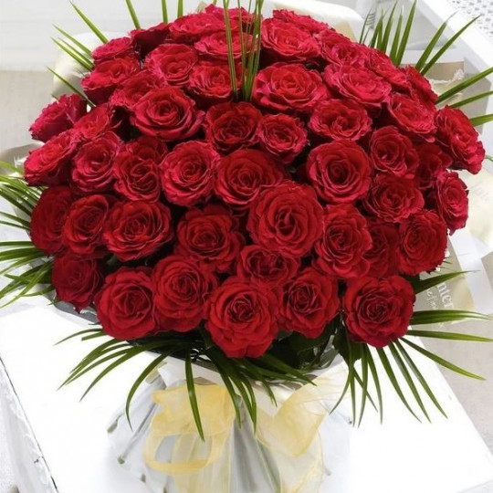Rožu pušķis Kaislīga mīlestība (51 roze)