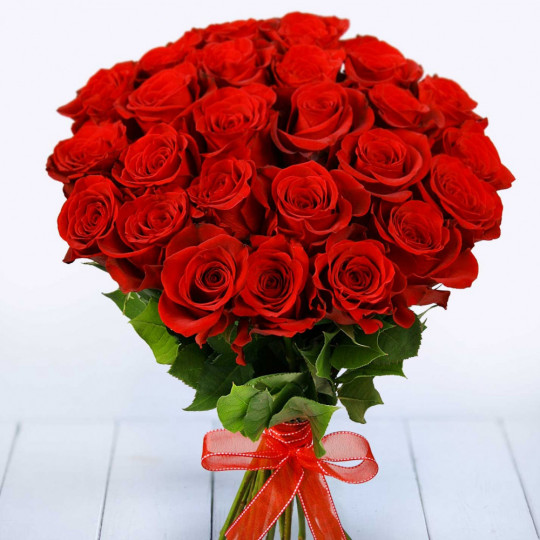 Красные розы 40 см (выберите количество цветов)